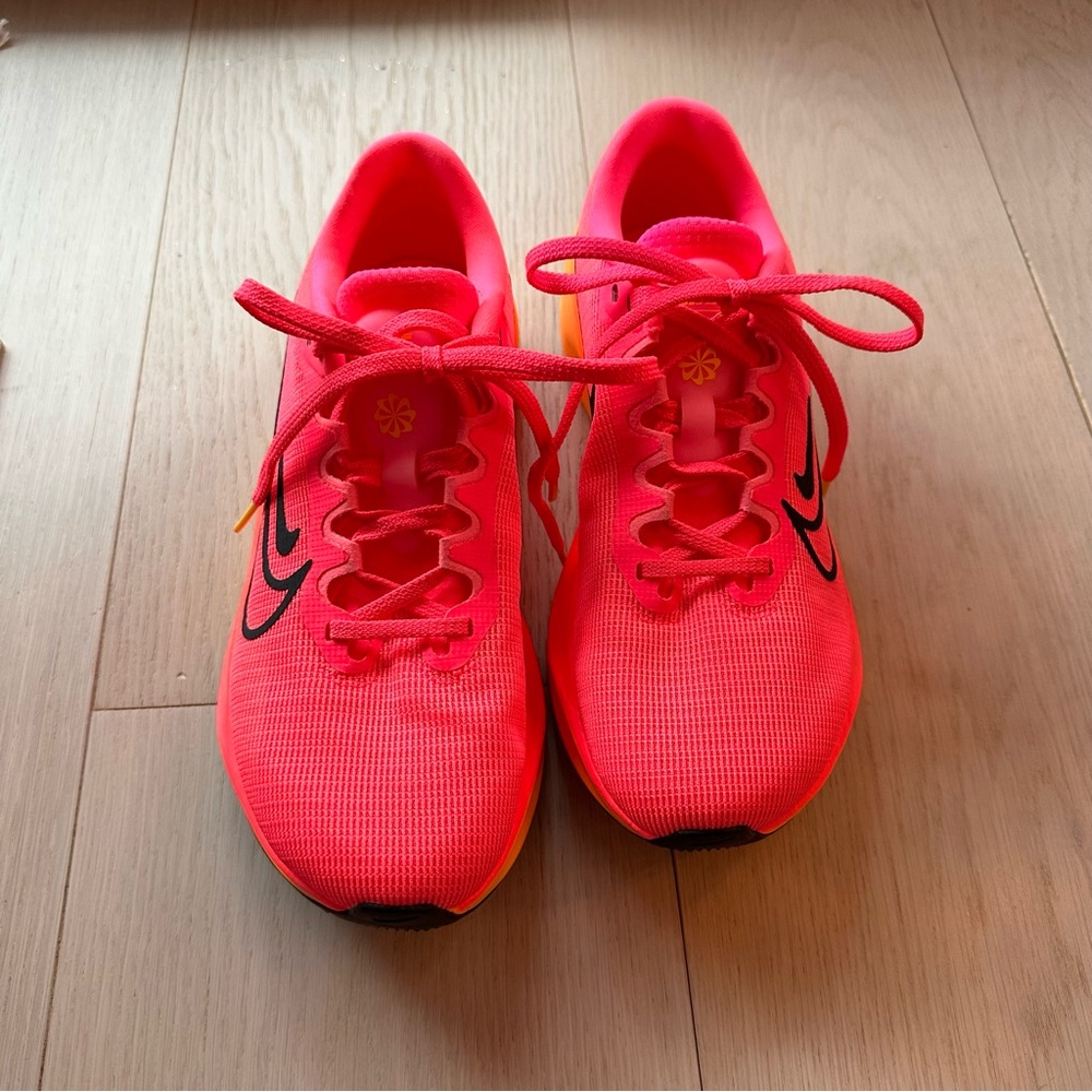 Nike Zoom Fly 5 Running Shoe (Women) 7.5 Like New